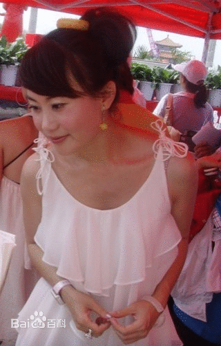 说天下女主持人蝈蝈