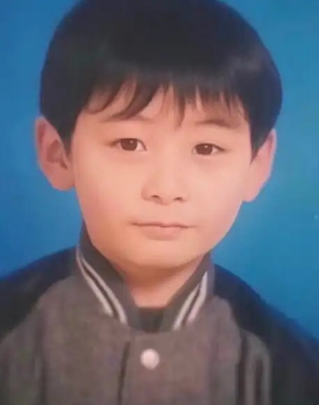 陈星旭最全童年照阳光大男孩的正确成长方式替换了清晰照片