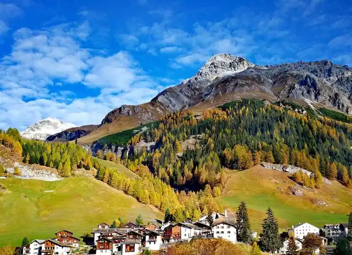 莱茵河畔的蓝精灵袖珍小国——列支敦士登9794公国 - 美篇