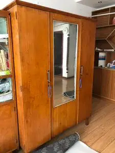 老式全实木大衣柜,青岛木器一厂80年代出品.