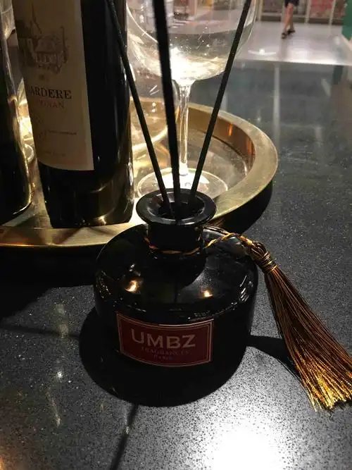 希尔顿香薰家用室内持久高级香氛卧室男生淡香熏香精油酒店香香水