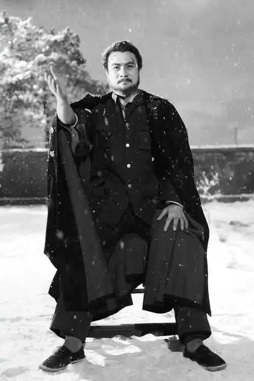 p data-id="gnbiv8ieq1">《吉鸿昌》是长春电影制片厂拍摄的革命历史