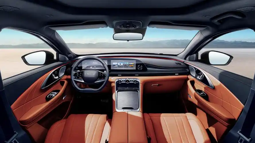 星途凌云的创新之处可圈可点,诸如官方所说的外观内饰,性