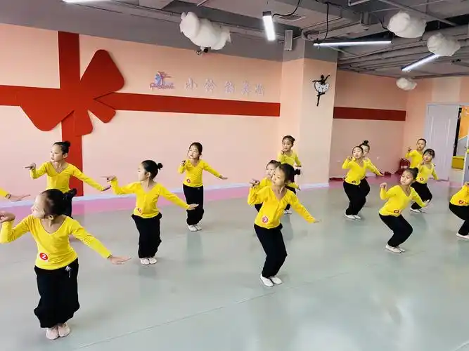 2020小铃铛舞蹈考级留念四级班