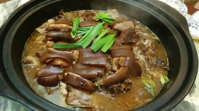 《东府家宴》冬季火锅精选推荐---海南黑山羊火锅