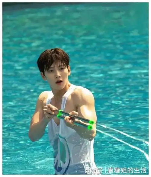 池昌旭韩国男演员,颜值天花板吧,高学历,演技好!