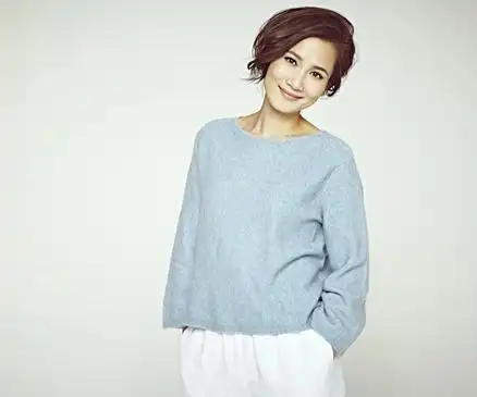 嫁大11岁侯勇产后被抛弃,前夫三婚再娶90后,42岁的她却独自带娃_腾讯