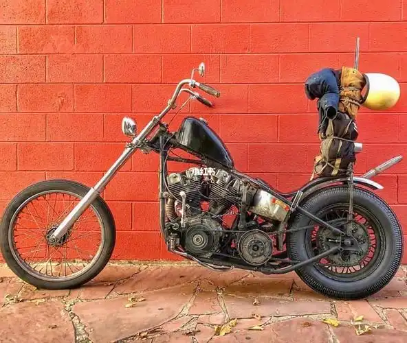 复古机车改装  #头盔彩绘  #凯旋摩托车  #摩托车分享  #复古机炒穿