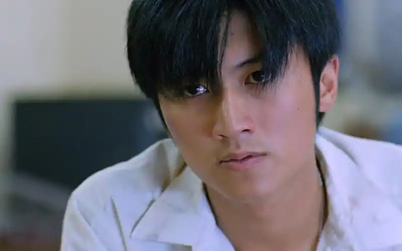 看看谢霆锋18岁到41岁的变化,让你们看看什么是又帅又酷!