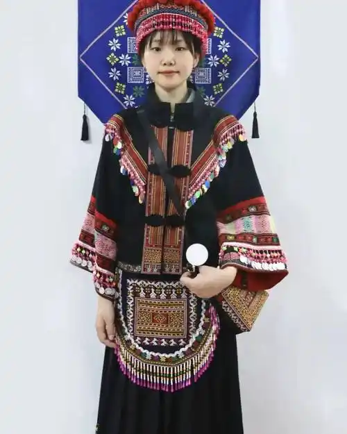 第四会:瑶族刺绣瑶绣穿越时光的魅力用最古老,最精致,最细腻的图案"绣