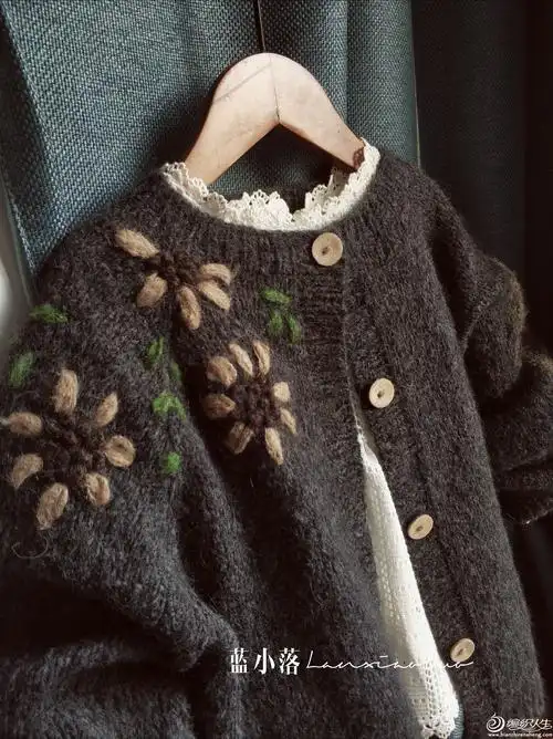 葵花朵朵儿童棒针绣花外套开衫毛衣