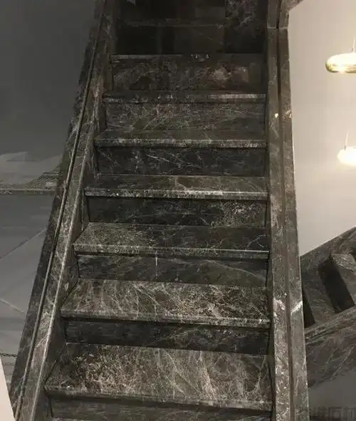 大理石楼梯踏步横头怎么做,即实用又美观_益进石材