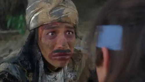 梁朝伟饰演的是西毒欧阳锋,由于打不过洪七公想用五毒散来暗算他,之后