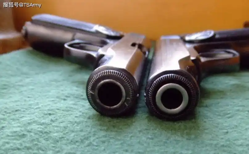 抗战时期一名国军团座身上的14件物品