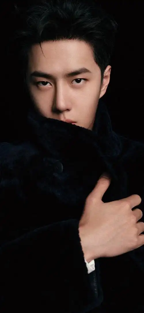 王一博巴黎时装周