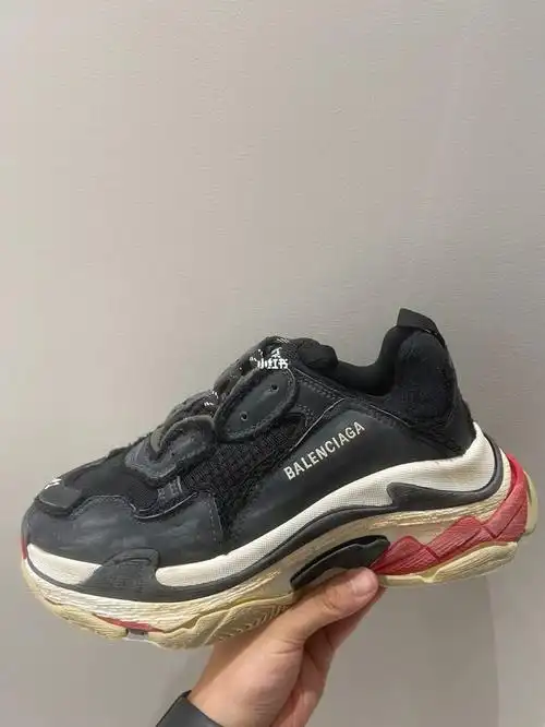 balenciaga老爹鞋