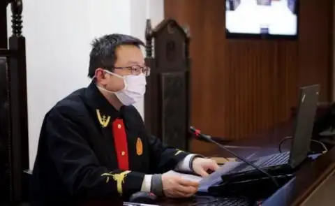 疫情期间,北京东城法院将诉前调解工作转为线上开展,法官与人民调解员