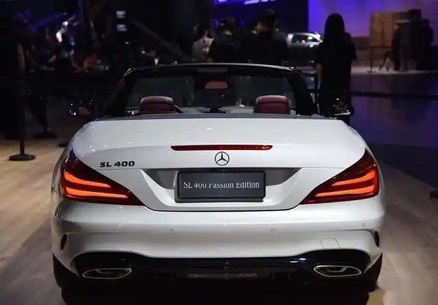 双门硬顶敞篷跑车奔驰sl400