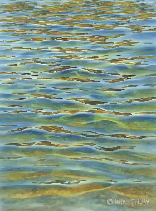 透明波浪水彩背景的阳光