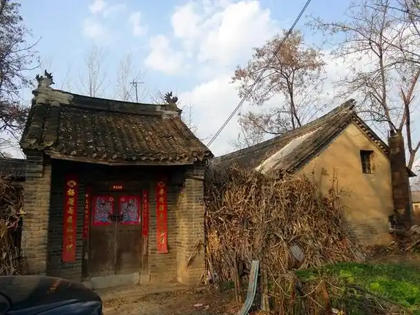 农村的老房子,很少能见到了