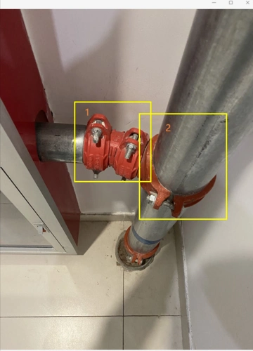 那个是卡箍件,那个是机械管件