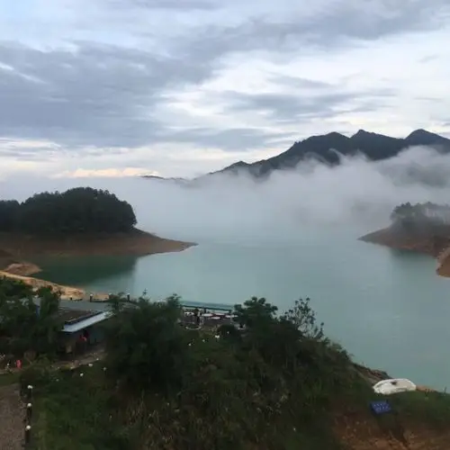 来自阳春市八甲仙湖度假山庄 - 微博