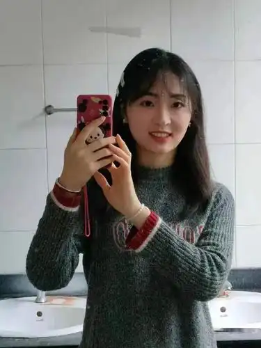 法语女生江苏法语专业大三女生