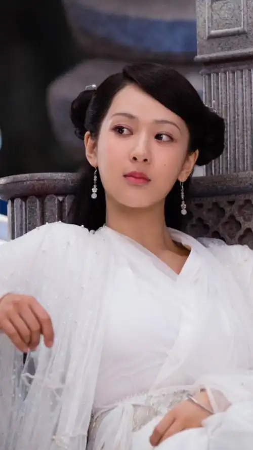 天乩之白蛇传说白夭夭杨紫饰