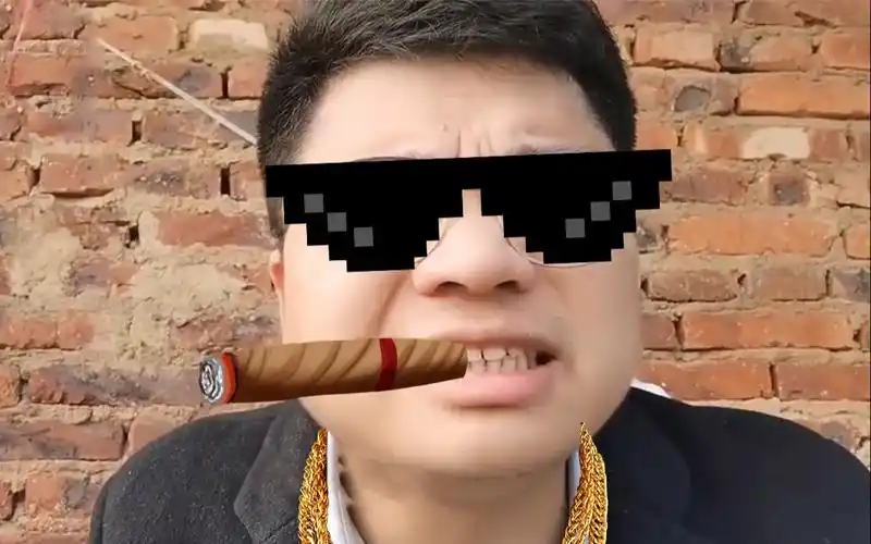 活动作品月薪32亿的大哥说话就是有自信