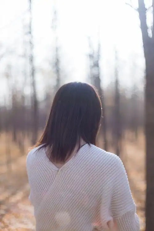 银杏林人像摄影秋天落叶