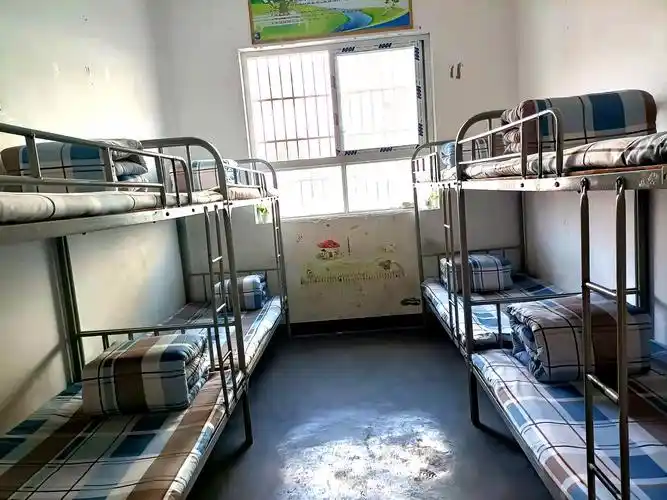 文峰中学开展学生寝室内务评比活动