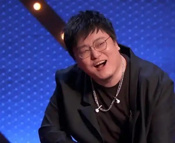 吐槽大会提词器上连语气词都有脱口秀演员该不该看提词器提到什么程度