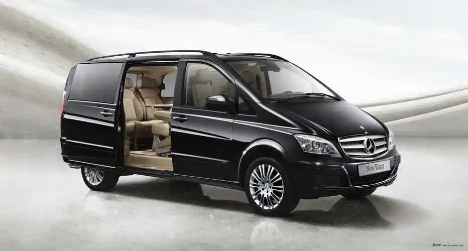 福建奔驰唯雅诺皓驰版售67.9万 有现车