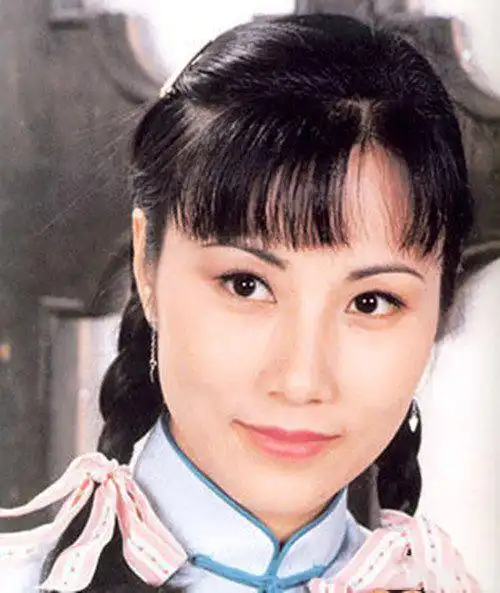 香港依然是我想象中带着花香的地方