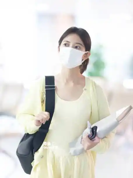 也在黄昏后@陈钰琪yukee    #陈钰琪机场#司徒carey819的微博视频