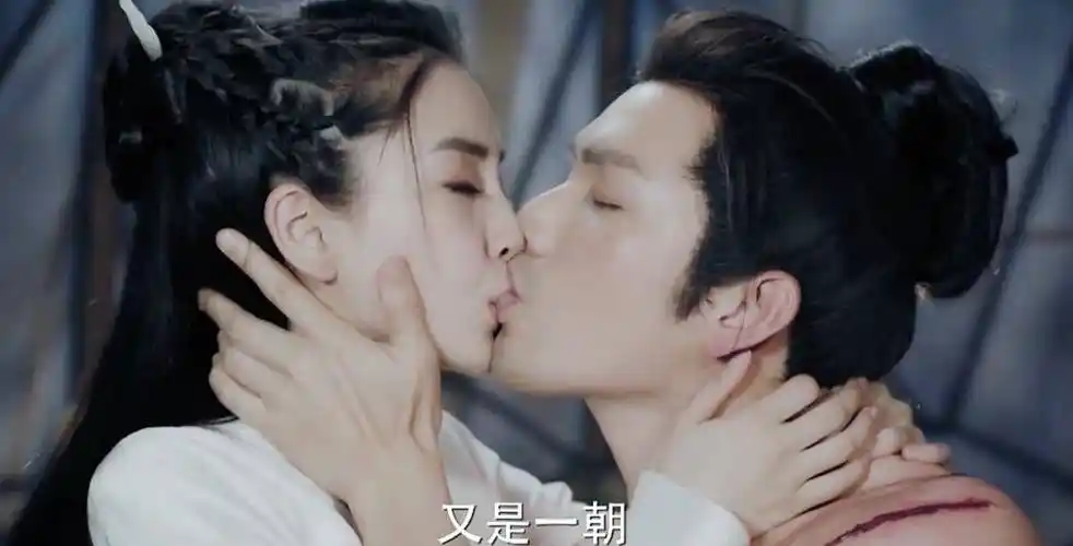 "吻戏专业户"杨颖,从陈赫吻到钟汉良_黄晓明_网友_演技