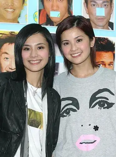 re:twins的绝代风华——百看不厌的两个美女上边是她们刚出道的样子.