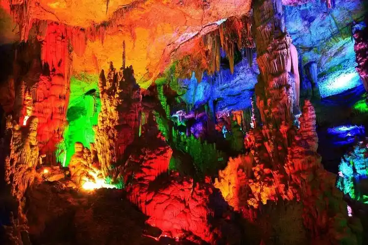 金狮洞景区介绍