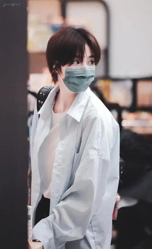 观秀组周末安利有感赵粤短发多图预警