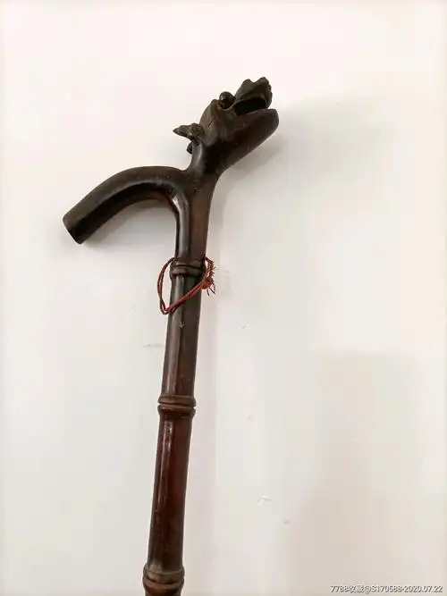 明代北黄杨木龙头拐杖一个仿竹节龙头雕工精美漂亮完整保老细节如图