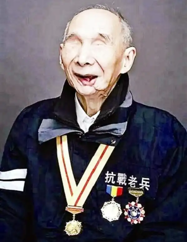 抗战老兵钱建民:隐姓埋名71年,军队出动六辆坦克帮其完成遗愿