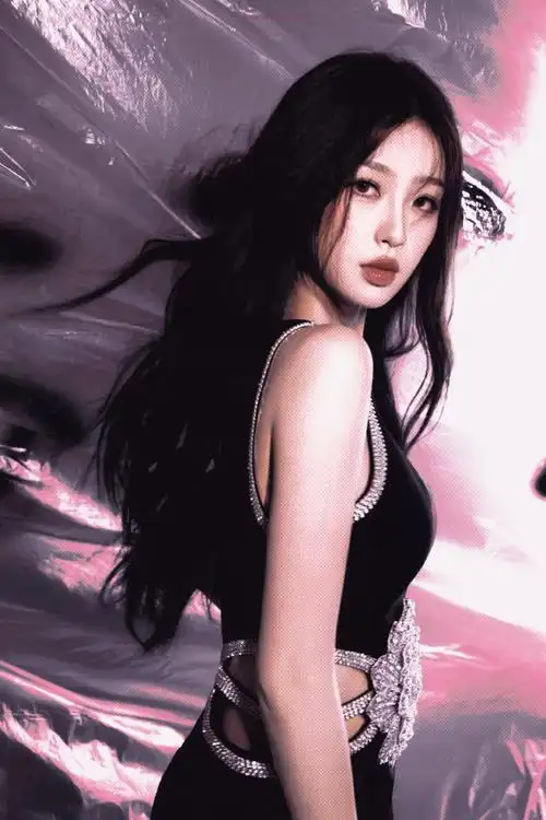 虞书欣你好星期六##虞书欣晶饰花朵黑裙造型