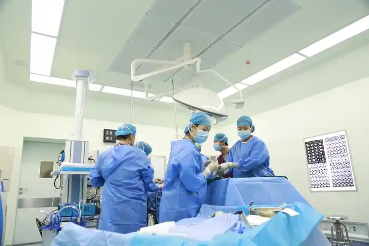 西安第三医院现代化手术室投入使用并完成首例手术