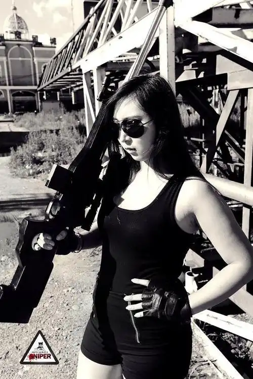 19岁的女女狙击手———————— 一枪毙命