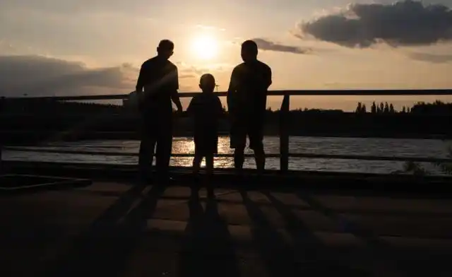 挖"河"的爹 种瓜的儿 有福的孙