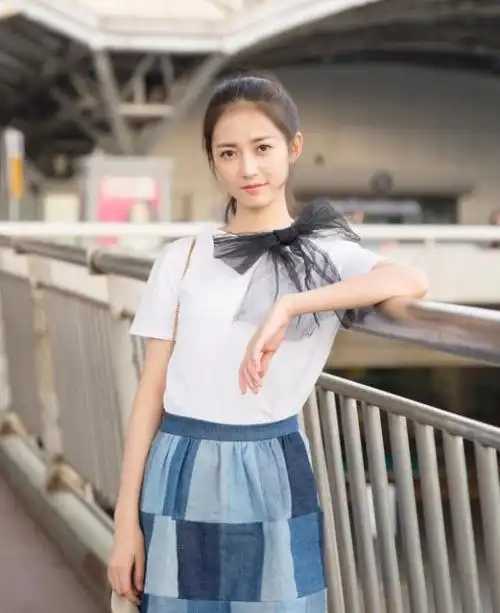 学生党超爱陈钰琪这款"游戏裙",不为别的,就想变成竹竿腿!