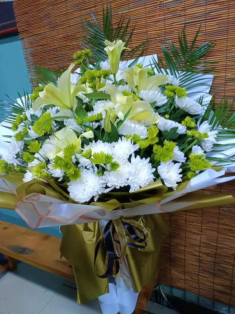 寒衣节,点一支蜡烛,燃一段心香,捎去对逝去亲人的思念,愿他们 - 抖音