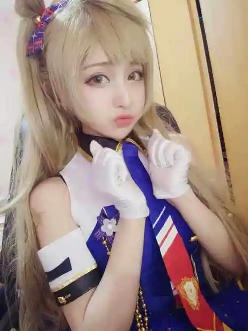 深八斗鱼主播魔王:胸大三观正,腿长爱鸽子,颜好还宠粉