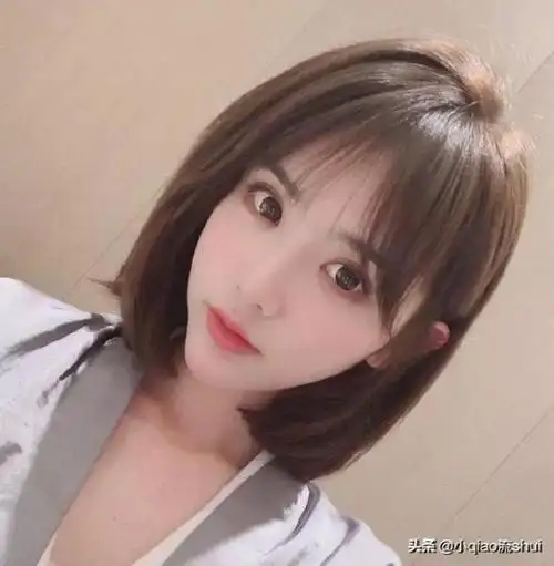 长脸型适合的发型长脸妹子还在为发型苦恼