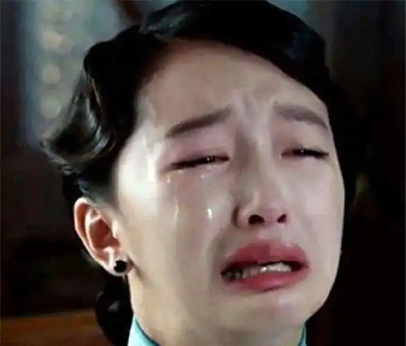 演员"大哭"的镜头,赵丽颖虐心,周冬雨委屈,看到baby:逗我呢|虐心|周冬